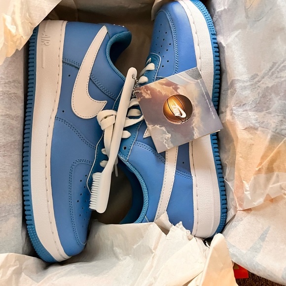 Air Force 1 Low Retro University Blue/White Brand New With Tags - Picture 7 of 9